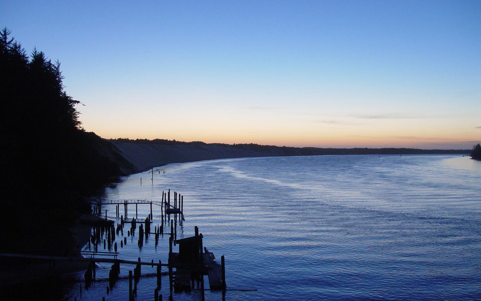 华体会hth平台下载-天幕空中飞盘赛：空中竞技新潮流