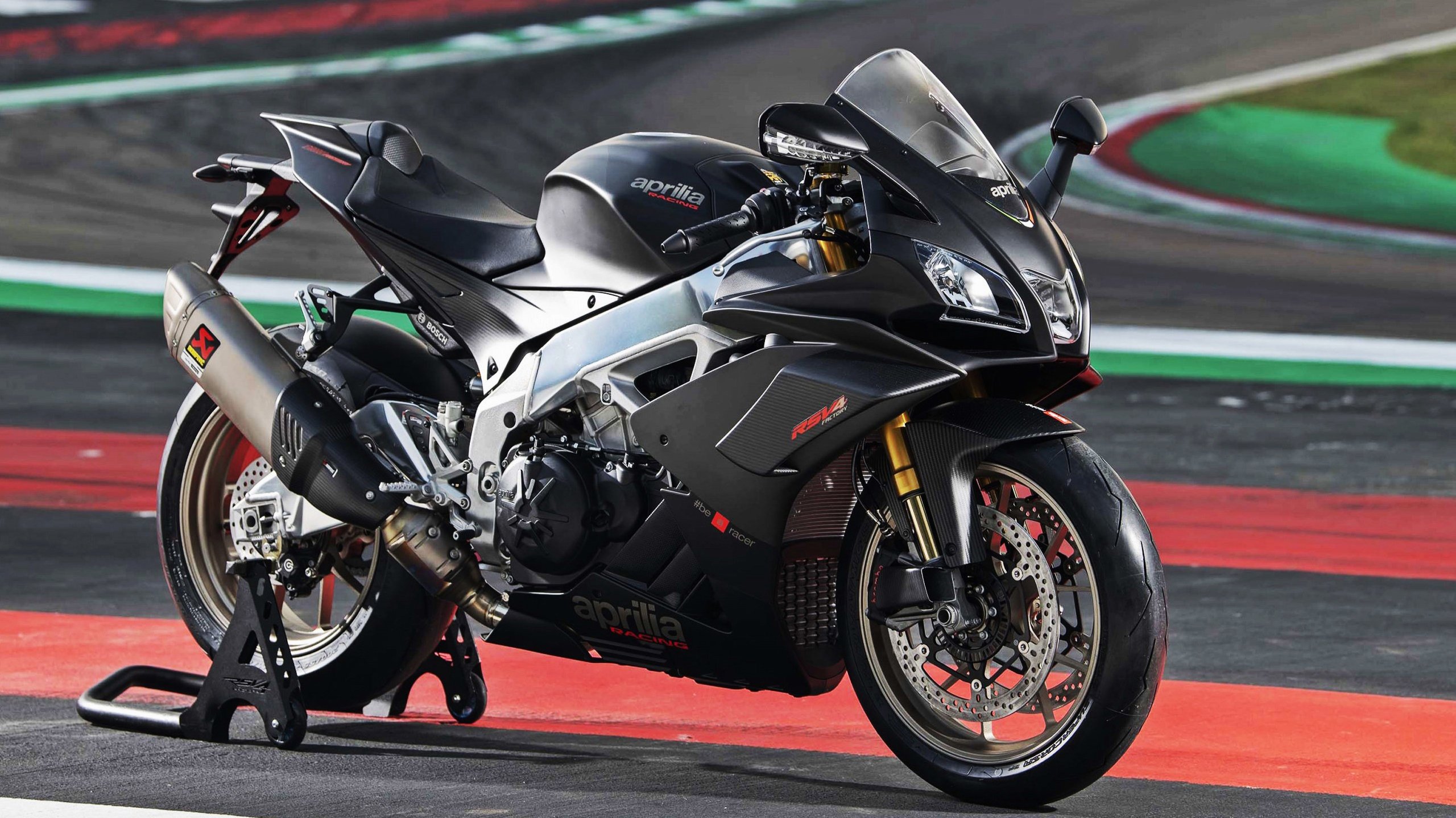 足球课程纳入艺术类高校体育拓展课范围，足球体育特长生招生